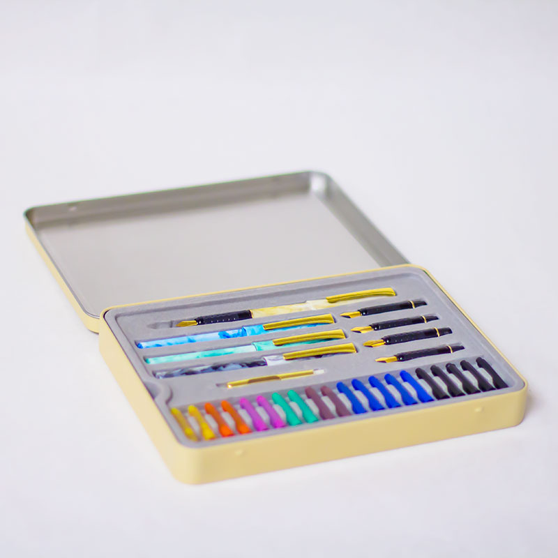 Steadtler 33 Piece Calligraphy Set