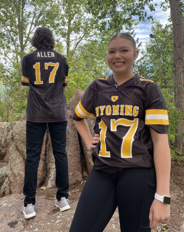 Retro Brand Wyoming 17 Josh Allen Screenprint Jersey